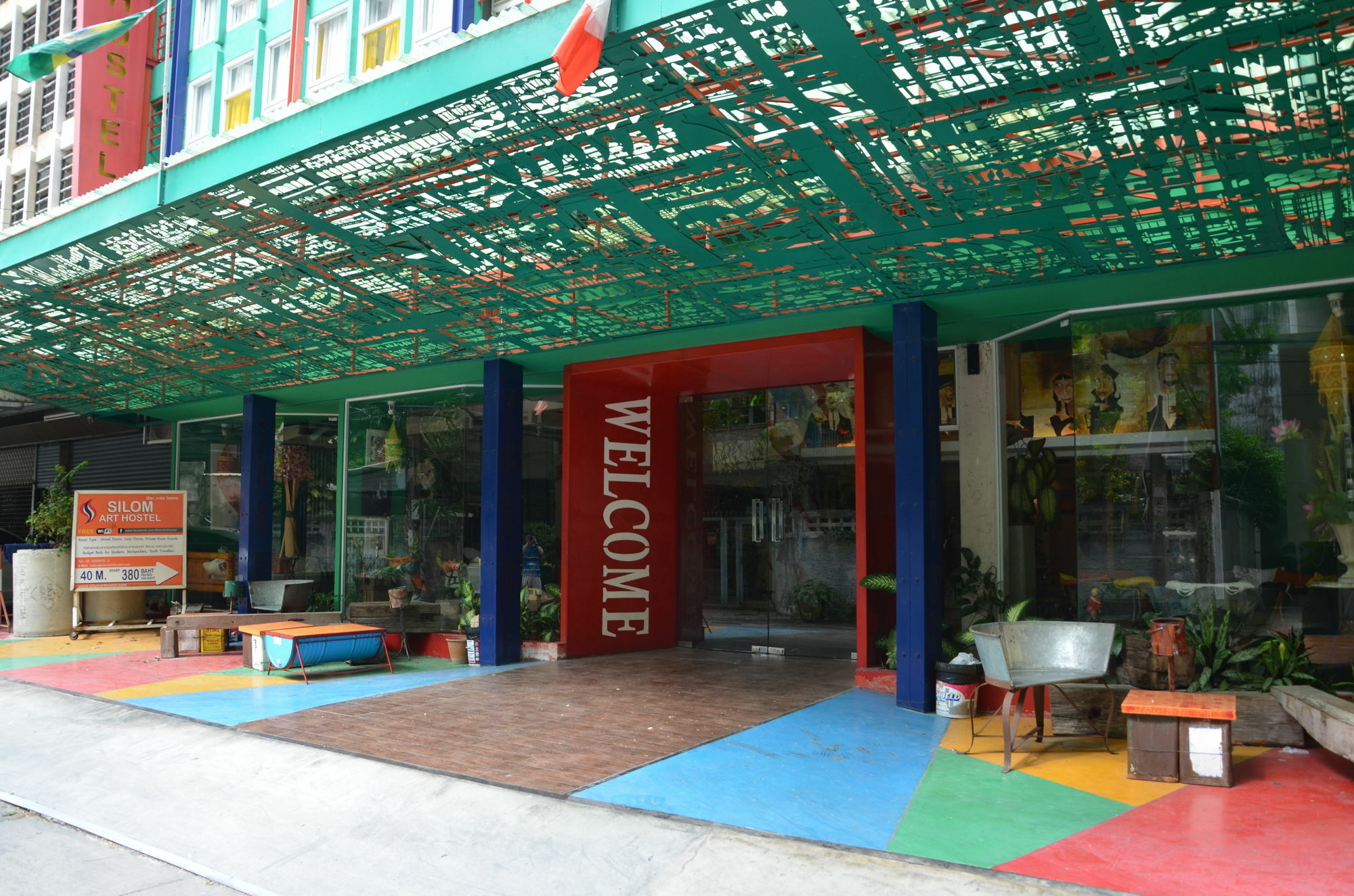 Silom Art Hostel Bangkok Exterior photo