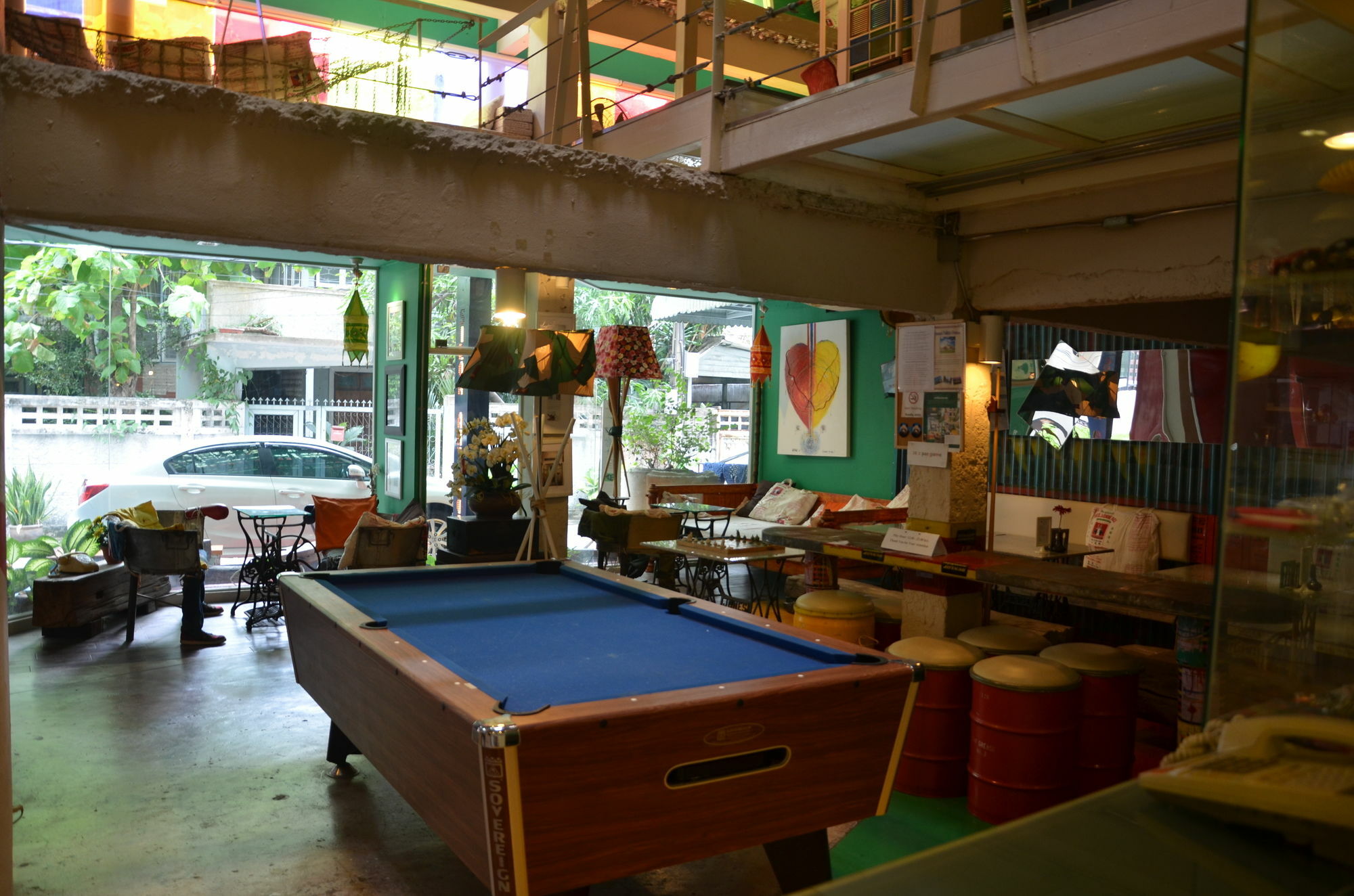 Silom Art Hostel Bangkok Exterior photo